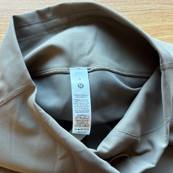 Lululemon Wunder Train HR Tight 28” Size: 8 - Picture 3 of 6